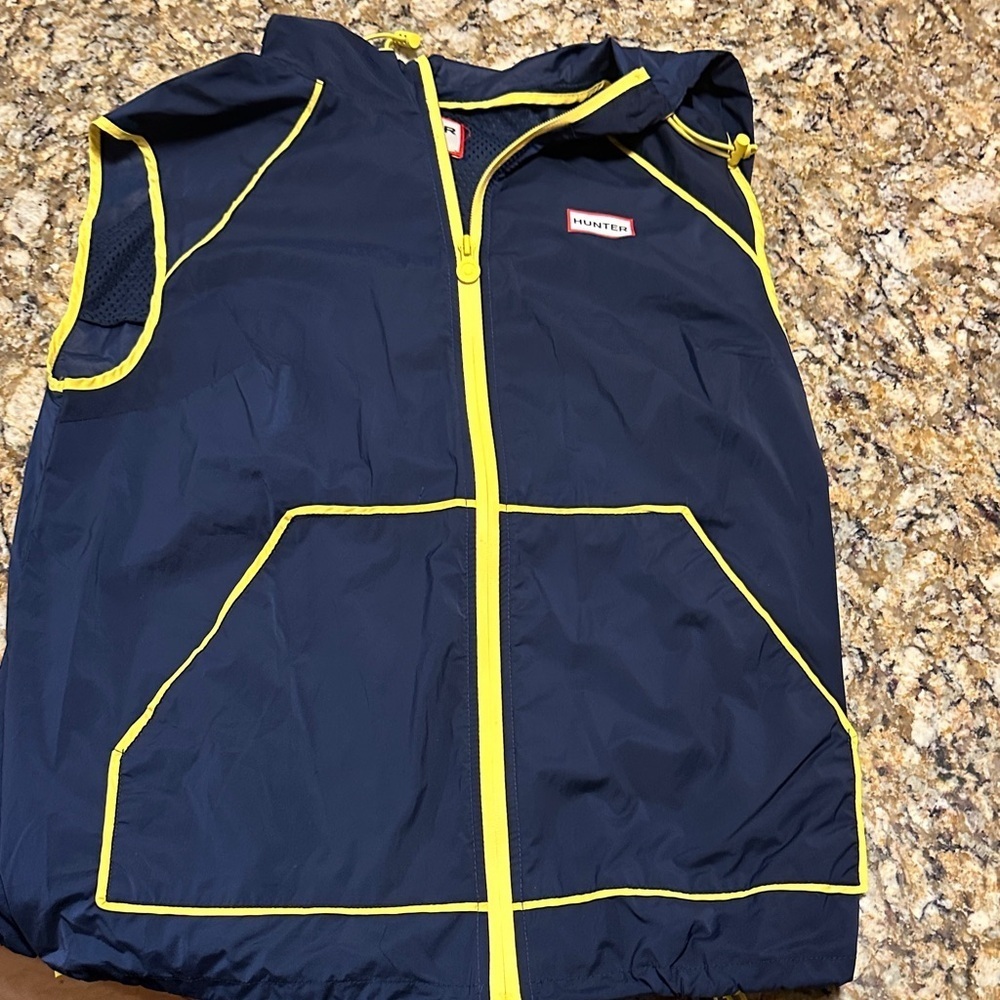 Hunter Navy and Yellow Vest sz medium - Picture 1 of 5